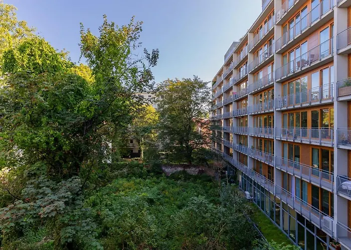 Warsaw Central Apartment 10 Min Walk From Palace Of Culture & Science By Noclegi Renters
